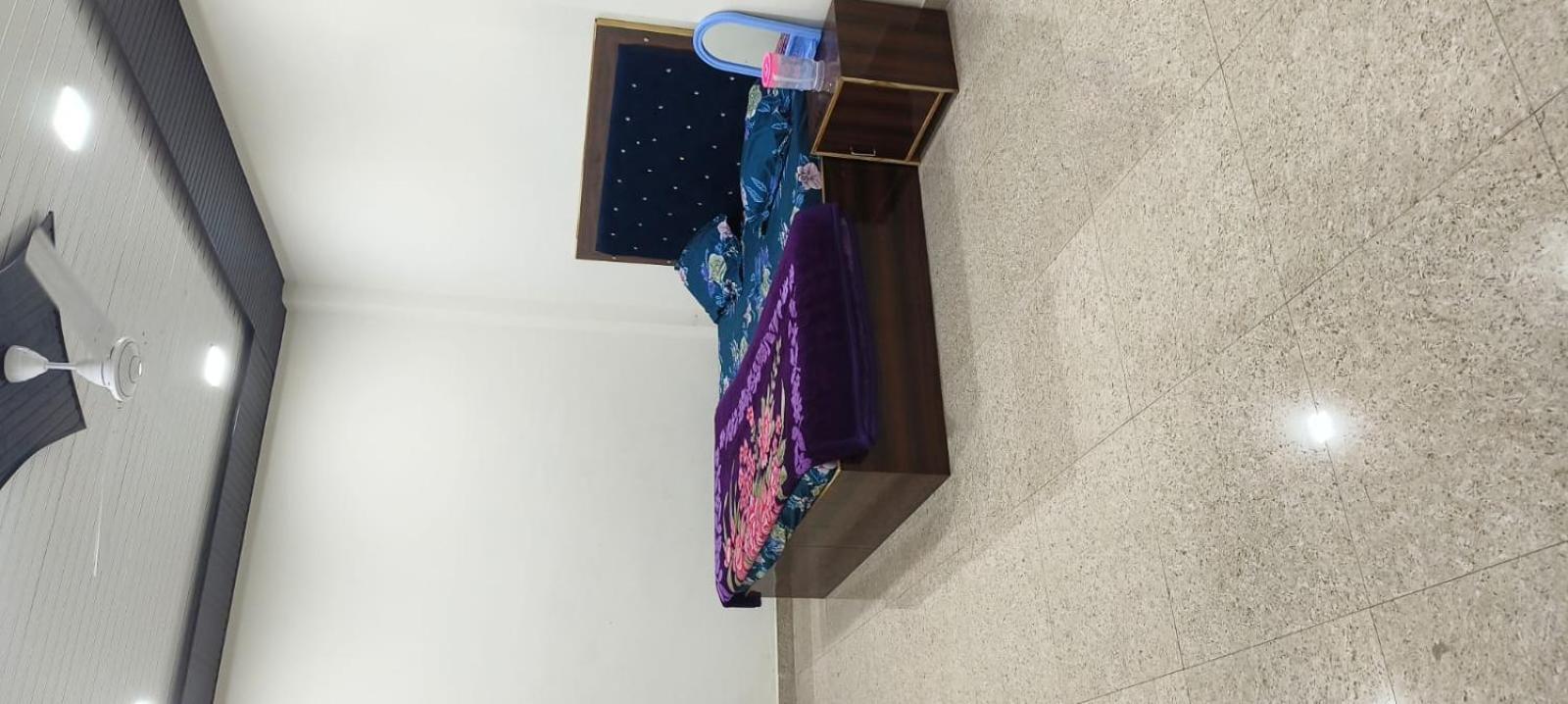 Jay Shree Radhey Home Stay Матхура Екстер'єр фото