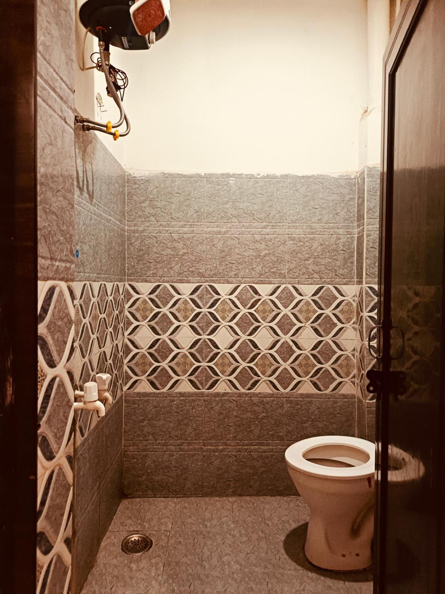 Jay Shree Radhey Home Stay Матхура Екстер'єр фото